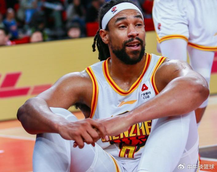 广东男篮遭江苏绝杀引发假球质疑，战术混乱成