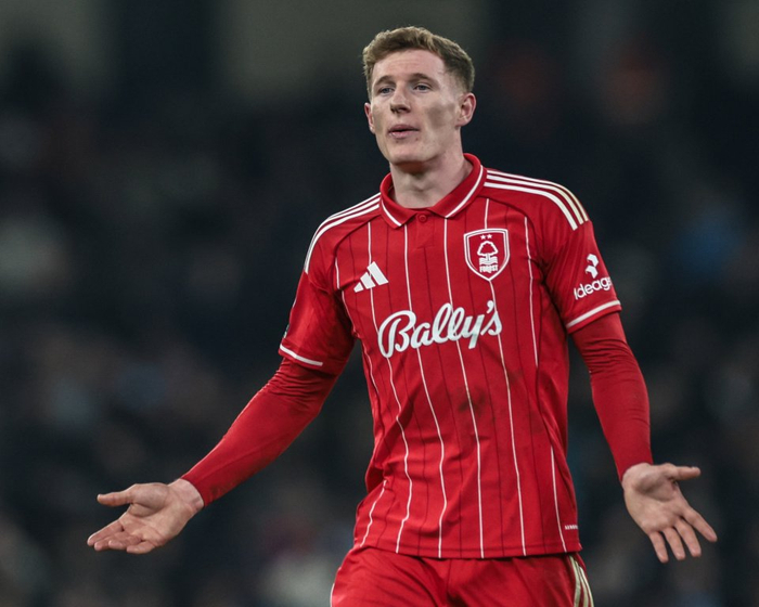 23岁球员安德森成英格兰世界杯首发6号位 传承加