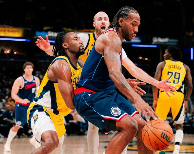 伦纳德孤军奋战难救快船 联盟前五超巨陷季后赛