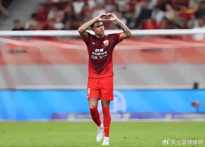 河南外援古斯塔沃请假治疗引不满 昔日上港双冠